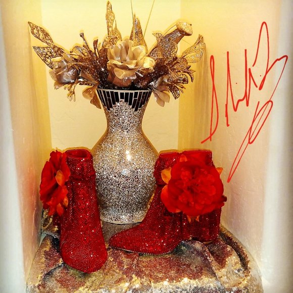 WILLA" Black & Red Gothic Romance Wedding Ballgown Set - Picture 4 of 4